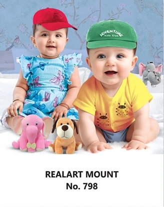 R798 Two Babies  Daily Calendar Online Printing 2025 